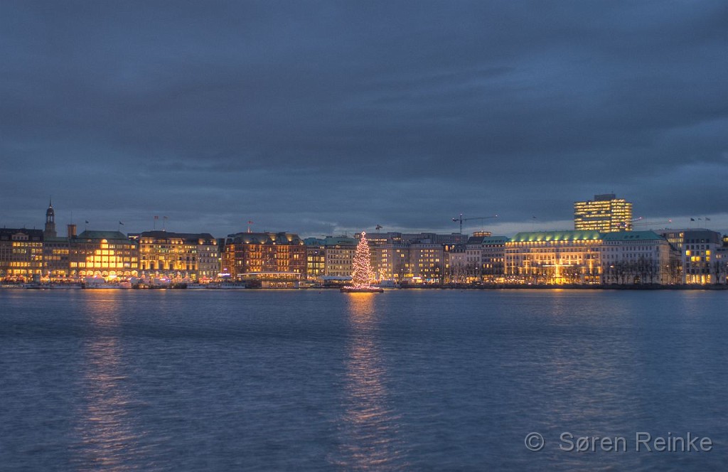 DSC_0067And7More_tonemapped.jpg - Hamborg ved juletid.